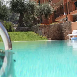 https://villa-santa-barbara.sicilyhotelsitaly.net