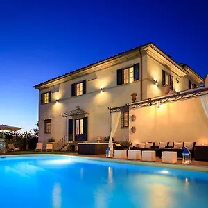 https://relais-villa-il-sasso.it-tuscanyhotel.com