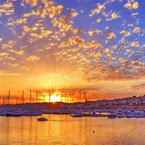 https://luna-rossa-holidays-home.sicilyhotelsitaly.net