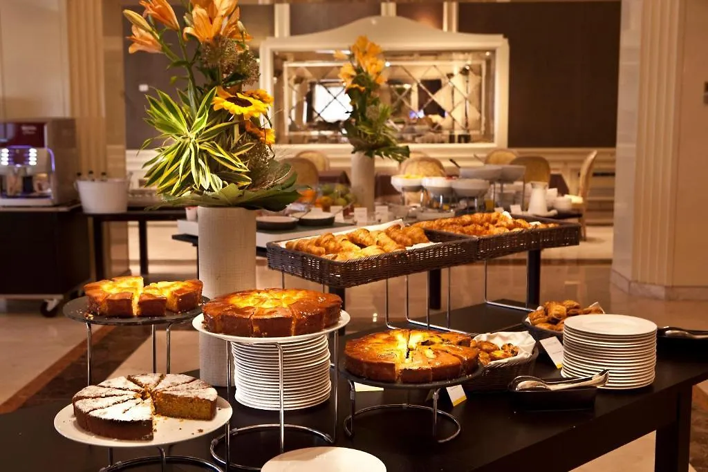 Hotel Leon D'Oro Verona 4*,